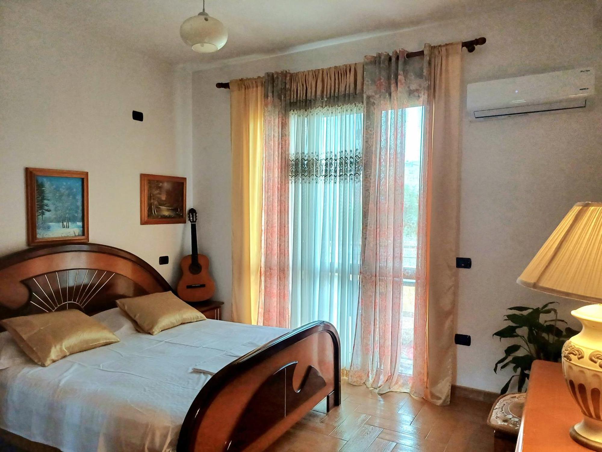 Guest Room Near Historical Center Vlore Bagian luar foto